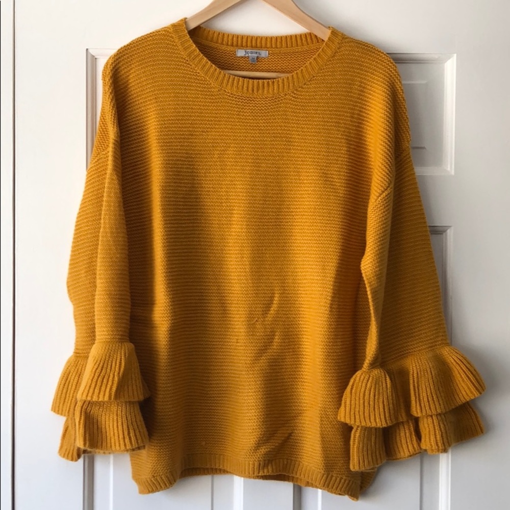 Mustard sweater from Roolee
